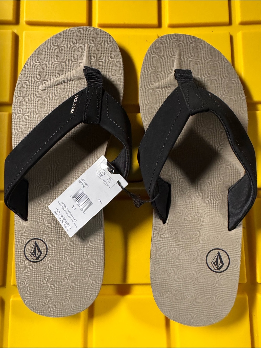 Volcom Men’s Tan & Black Straps Flip Flops